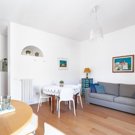 Casa Flo Con Terrazza E Ascensore 살레르노 외부 사진