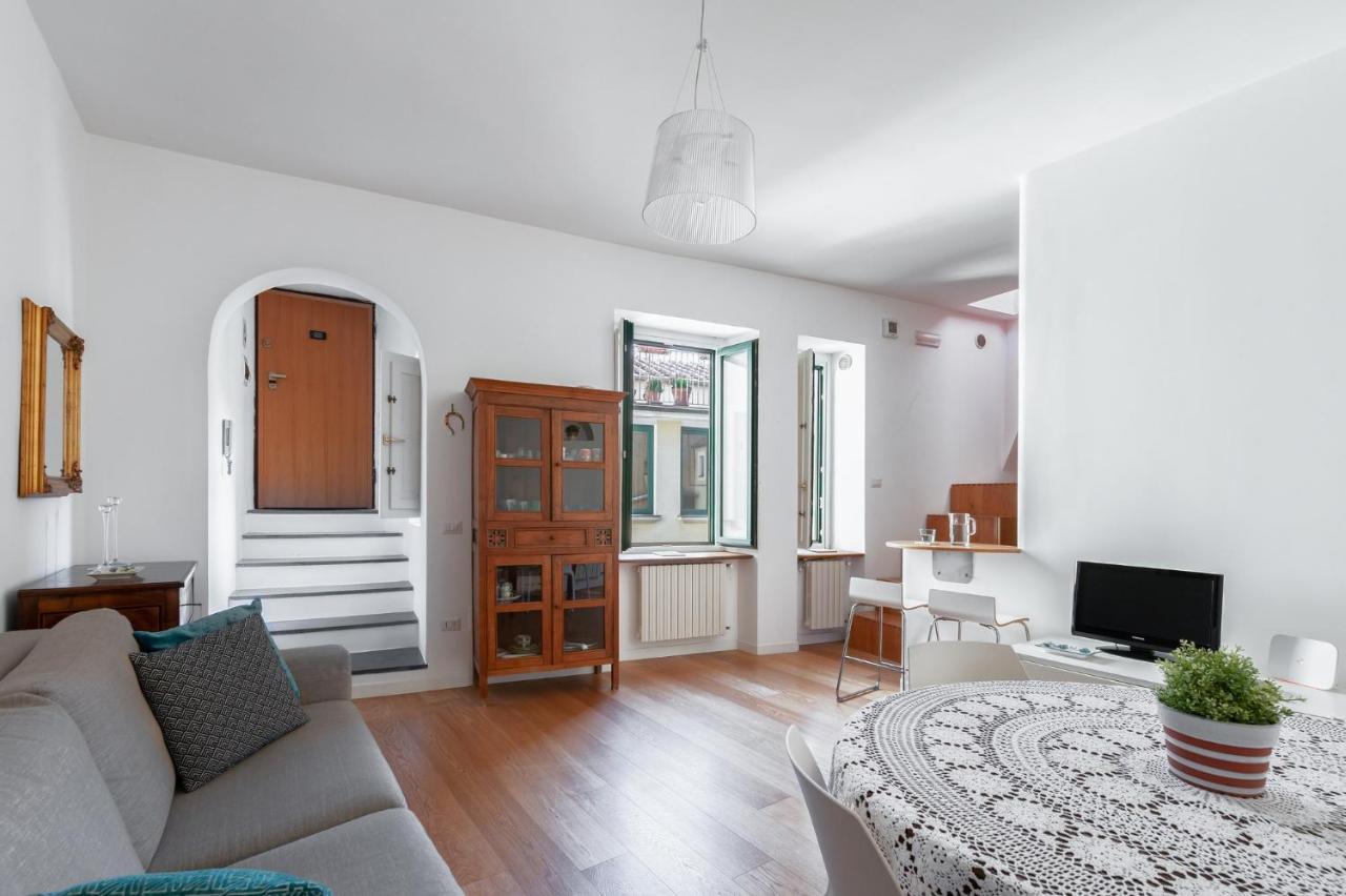 Casa Flo Con Terrazza E Ascensore 살레르노 외부 사진