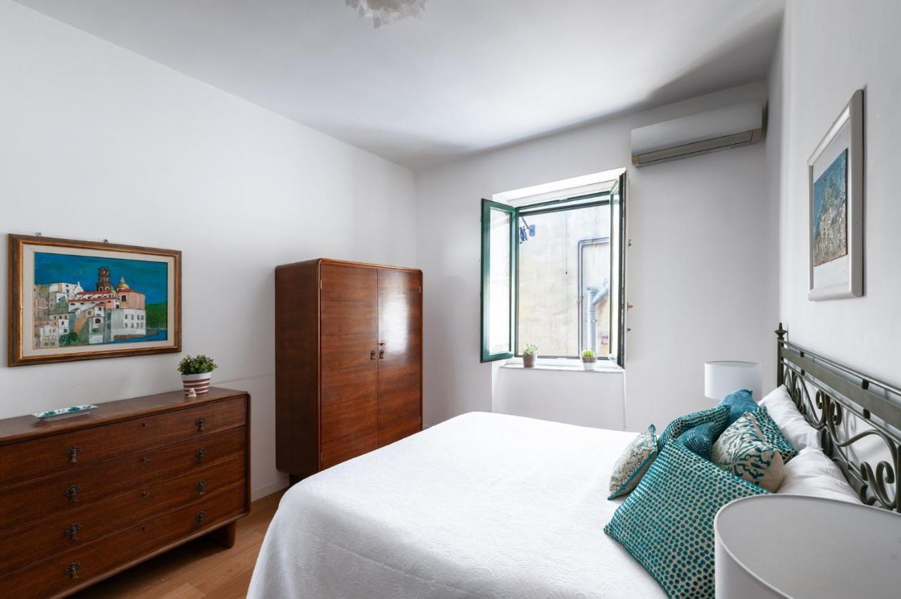 Casa Flo Con Terrazza E Ascensore 살레르노 외부 사진