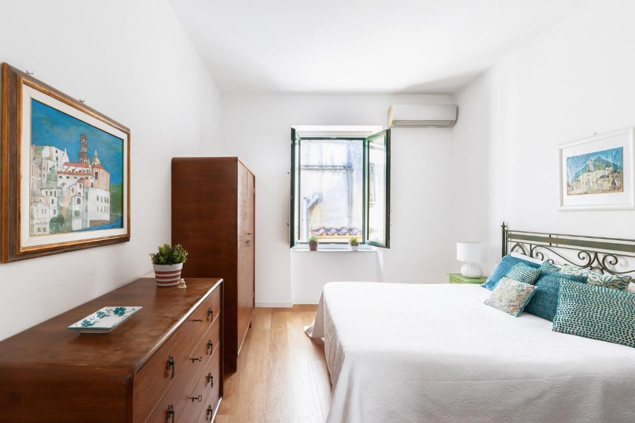 Casa Flo Con Terrazza E Ascensore 살레르노 외부 사진