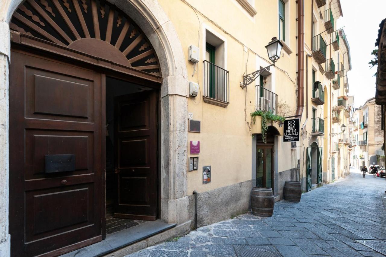 Casa Flo Con Terrazza E Ascensore 살레르노 외부 사진