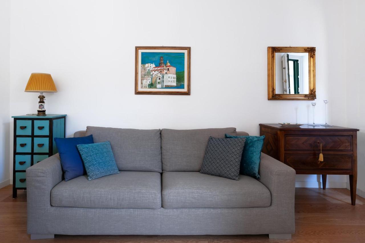 Casa Flo Con Terrazza E Ascensore 살레르노 외부 사진