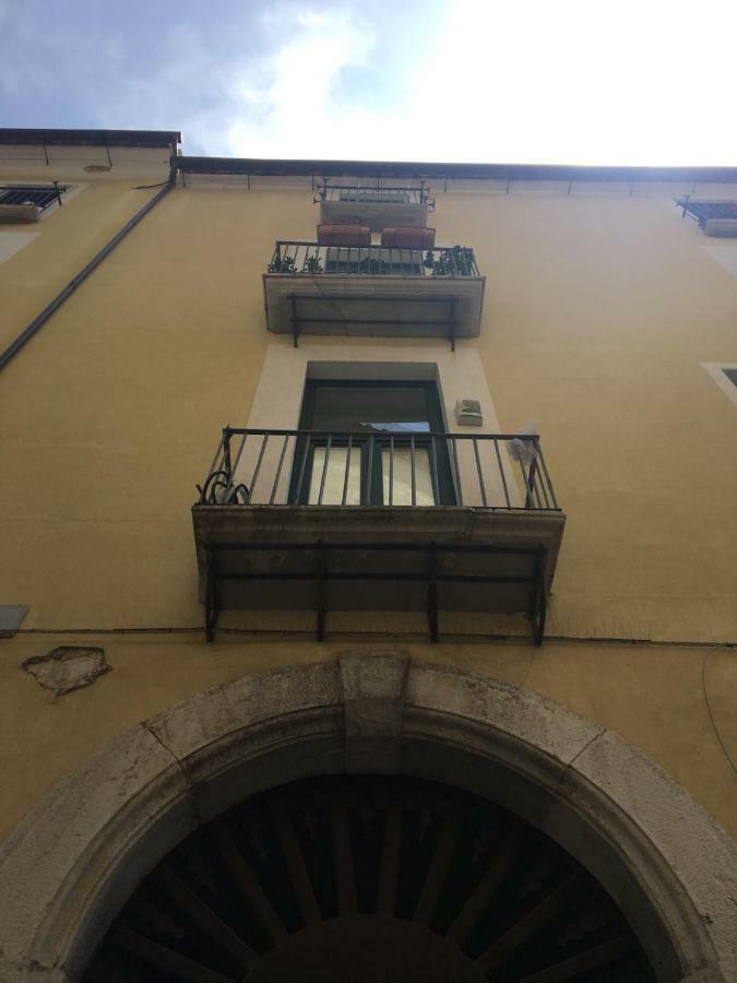 Casa Flo Con Terrazza E Ascensore 살레르노 외부 사진