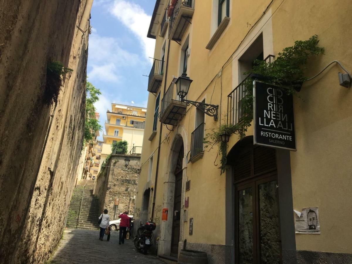 Casa Flo Con Terrazza E Ascensore 살레르노 외부 사진